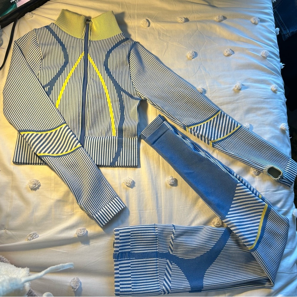 Matching active wear set : size small : worn once